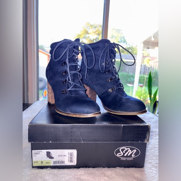 SM New York Black Lace Up Boots with Brown Heel Size 9 - Picture 1 of 14
